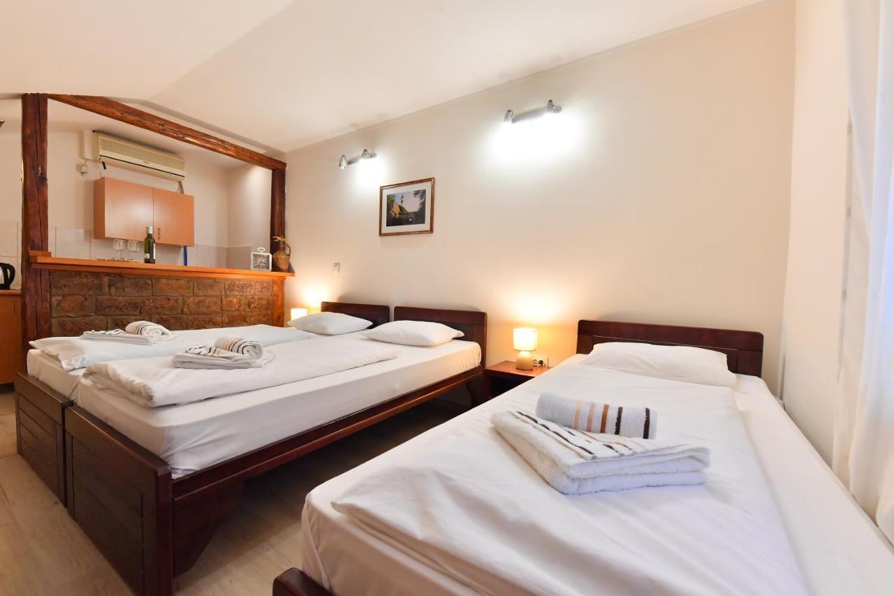 Apartments & Accommodation Stojic Novi Sad Extérieur photo