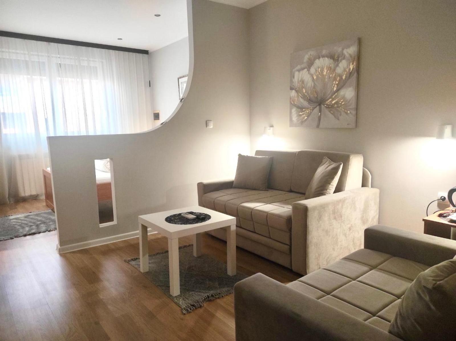 Apartments & Accommodation Stojic Novi Sad Extérieur photo