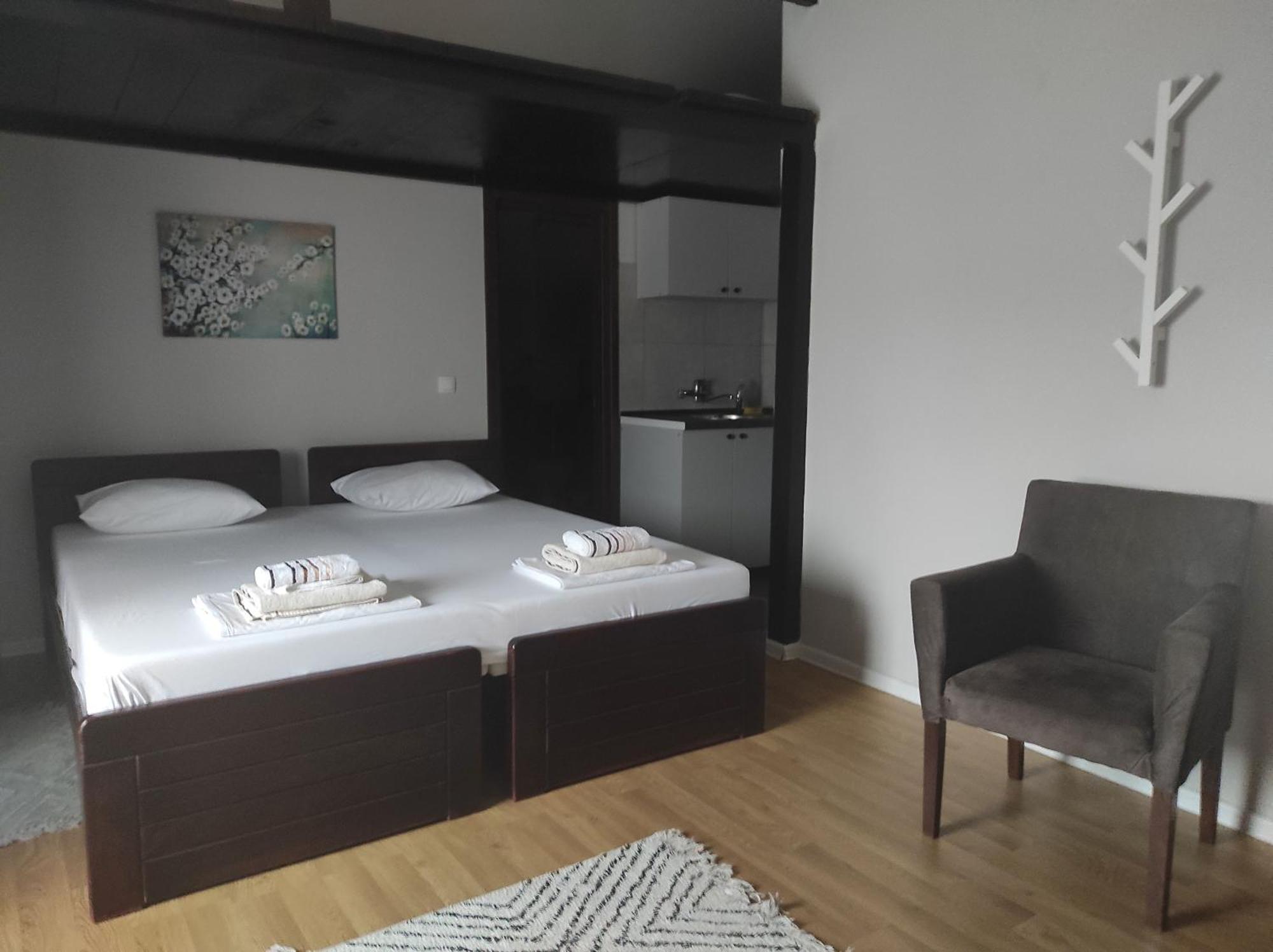 Apartments & Accommodation Stojic Novi Sad Extérieur photo
