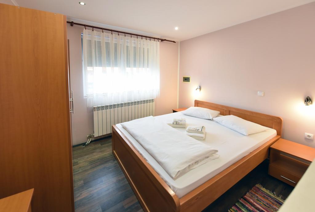 Apartments & Accommodation Stojic Novi Sad Extérieur photo