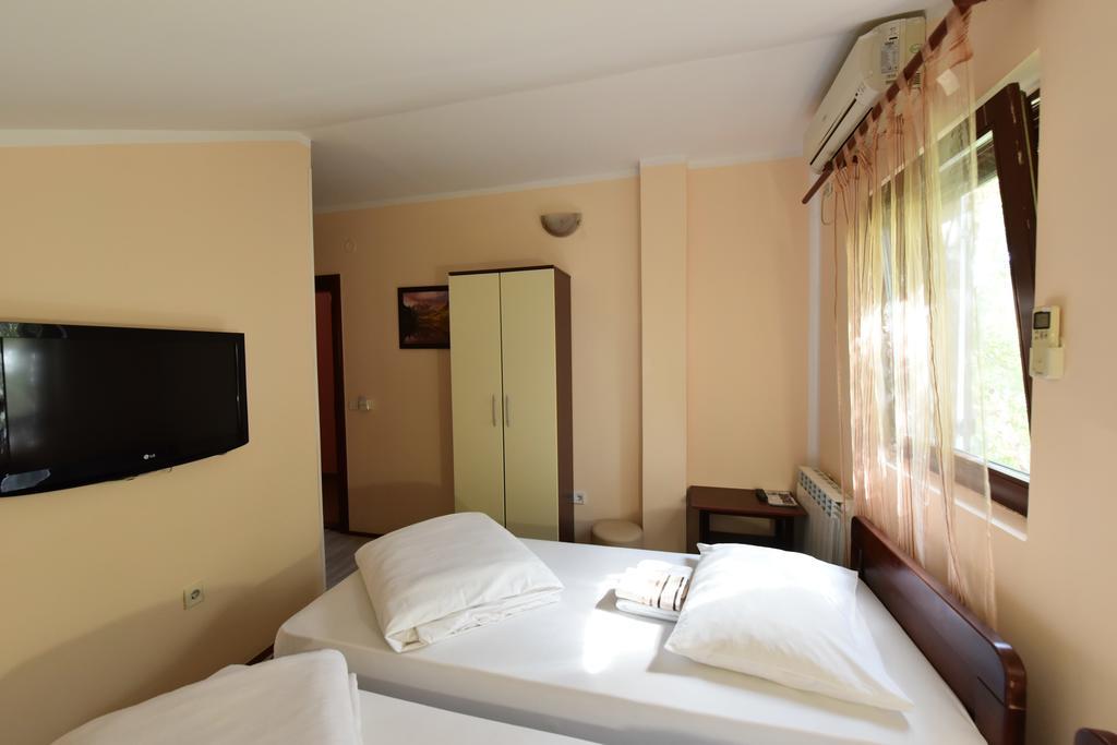 Apartments & Accommodation Stojic Novi Sad Extérieur photo